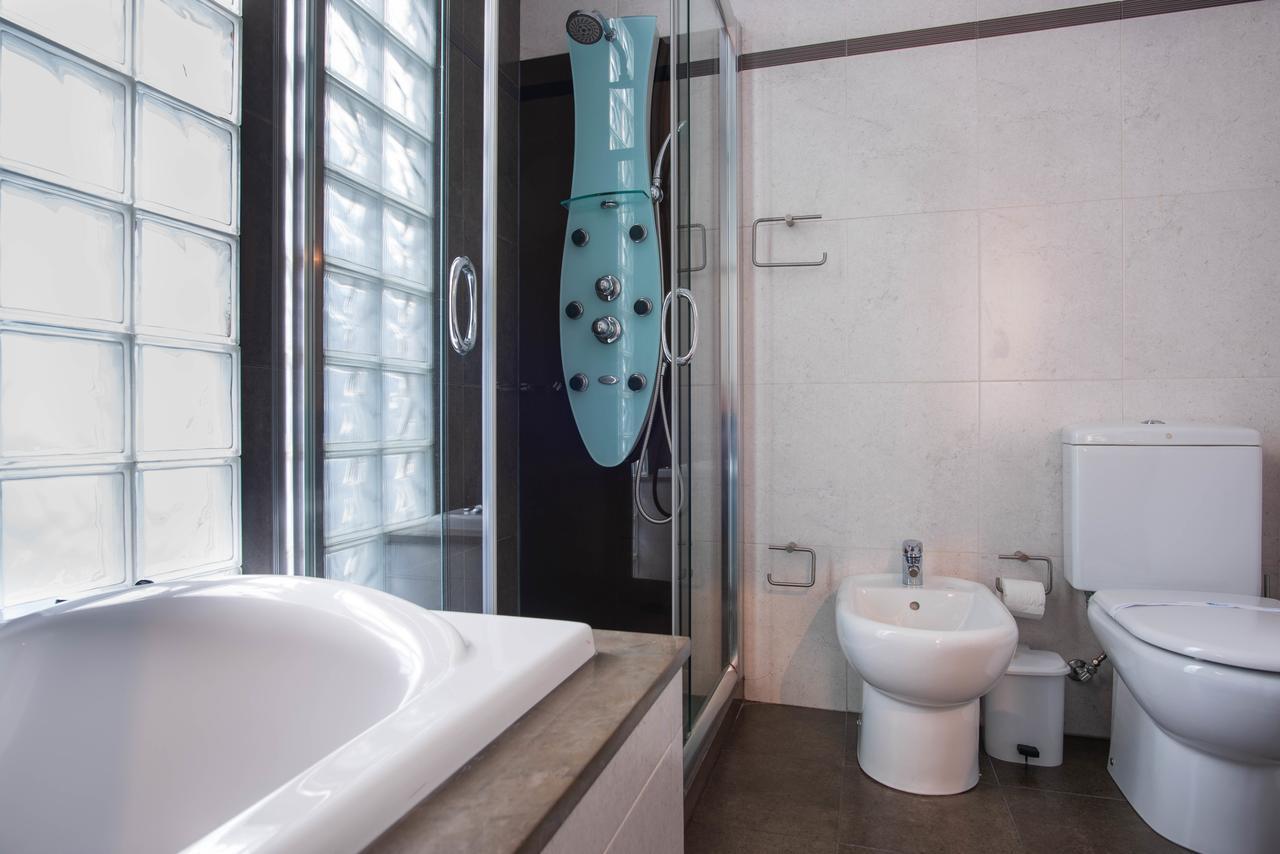 Feel Porto Modern Villa ภายนอก รูปภาพ